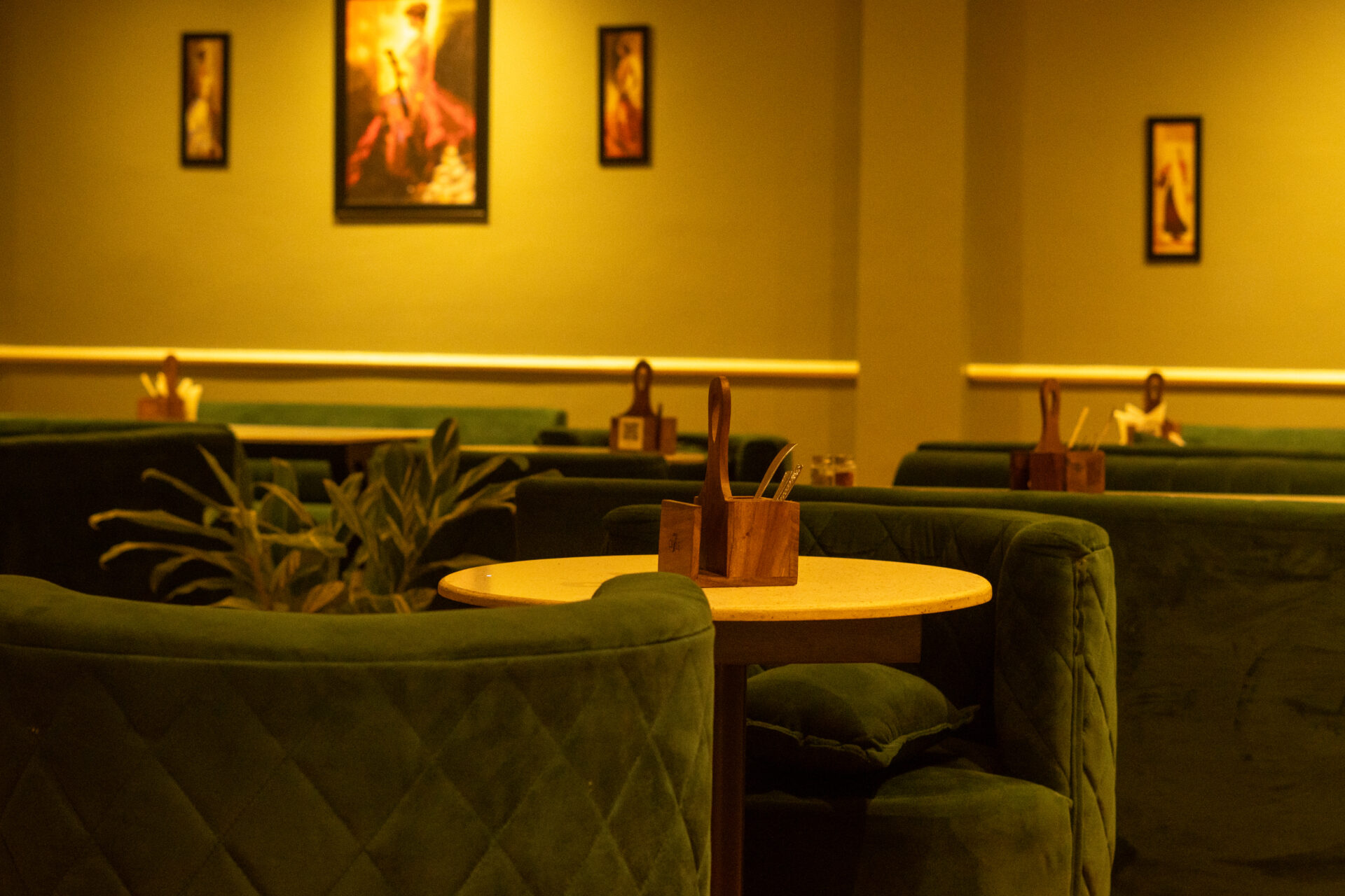 Planning a Romantic Date? Choose D Cafe in Rajendernagar